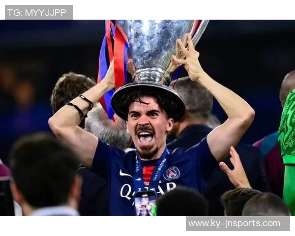 维蒂尼亚回应齐达内赞美表达感激决心继续努力拼搏 维蒂尼亚回应齐达内赞美表达感激决心继续努力拼搏