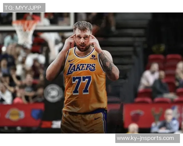 东契奇坦言状态不佳腿部沉重感影响节奏表现 东契奇坦言状态不佳腿部沉重感影响节奏表现